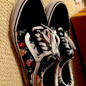 Shoes brand: Vans Colors: black with light pink and dark pink flowers
